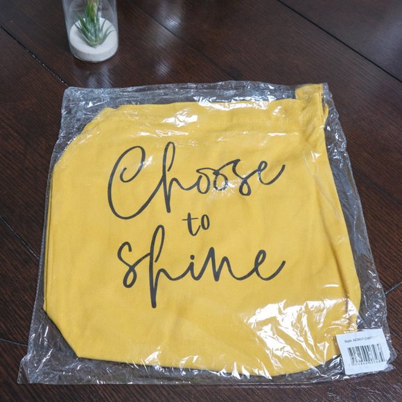 GRACE & LACE: Quote Tote 🎉HP🎉 - Picture 4 of 6